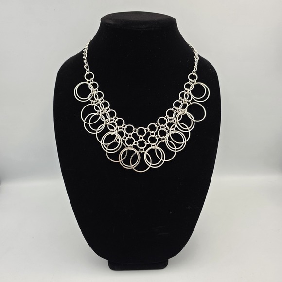 Jewelry - Silver Tone Layered Rings Hoops Circles Collar Statement Modern Necklace 19"